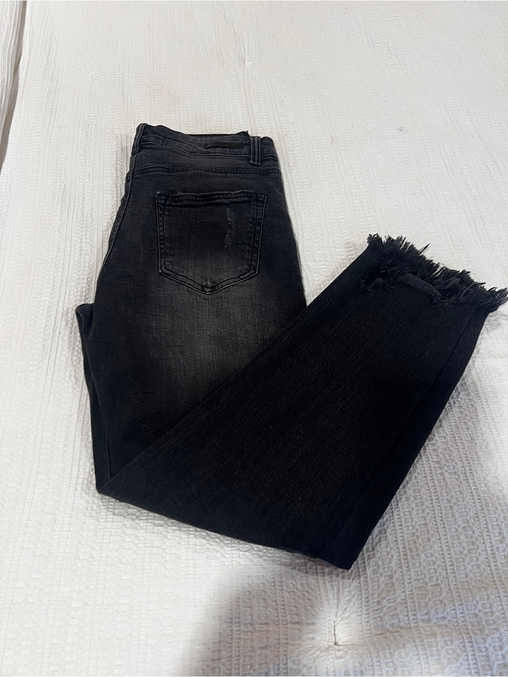 Risen Black Distressed Straight Leg Jeans Raw Hem Size 11/30